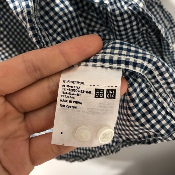 Uniqlo Men’s Casual Button-down Shirt Size XS - Picture 3 of 4